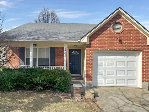 1204 Red Stone Dr, Lexington, KY 40509