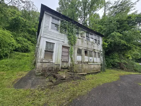 00 Ky 66hendron Hl, Arjay, KY 40902