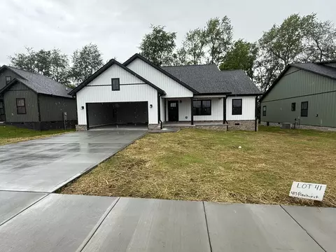 413 Pinehurst Way, Harrodsburg, KY 40330