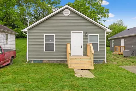 426 Cardwell Ave, Harrodsburg, KY 40330