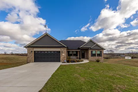 80 Josalyn Ct, Paint Lick, KY 40461