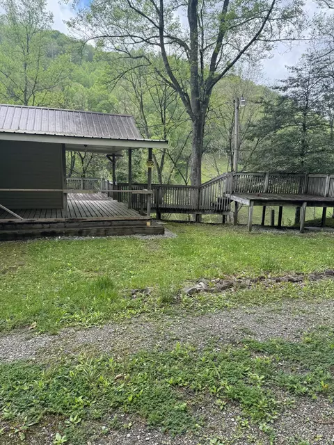 82 Millstone Dr, Millstone, KY 41838 photo 5