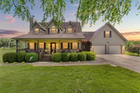 1175 Trotting Ridge Rd, Irvine, KY 40336