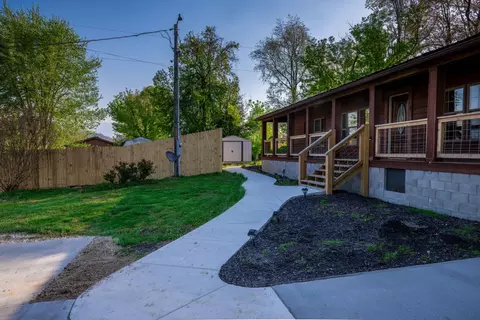 740 N Main St, Stanton, KY 40380 photo 2
