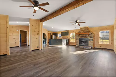 740 N Main St, Stanton, KY 40380 photo 8