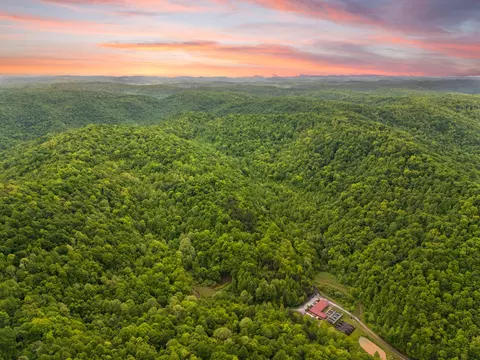 9999 Little Beech Creek Rd, Manchester, KY 40962