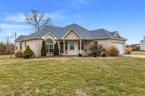 212 Bonnie Dr, Richmond, KY 40475