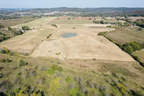 27 Elihu Cabin Rd, Somerset, KY 42501