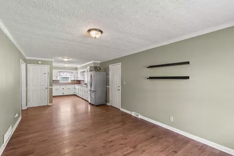 110 Ridgeway Dr, Lancaster, KY 40444 photo 5