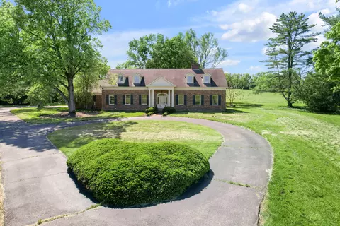 1373 Delong Cir, Lexington, KY 40515