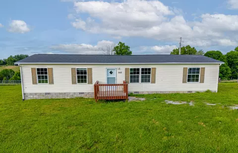 662 Clifty Hill Rd, Science Hill, KY 42553