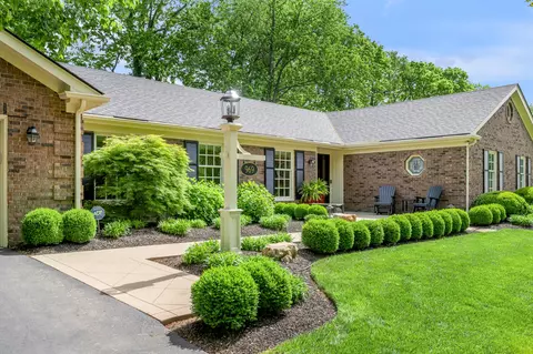 969 Turkey Foot Rd, Lexington, KY 40502