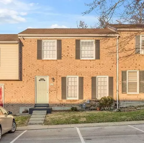 232 Hedgewood Ct, Lexington, KY 40509