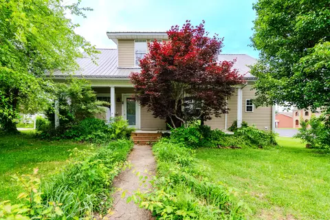 245 Cedar Grove Rd, Irvine, KY 40336