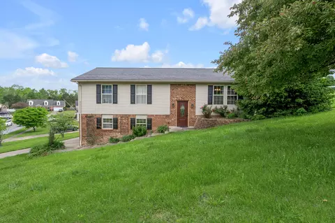 501 Ashley Ct, Berea, KY 40403