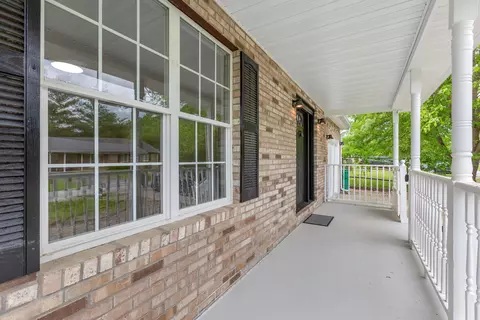 Exterior - 113 Maher Dr, Morehead, KY 40351 photo 2 of 4