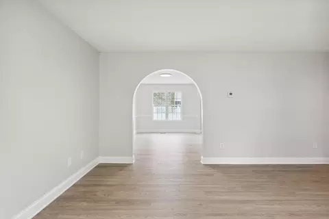 Living - 113 Maher Dr, Morehead, KY 40351 photo 5 of 6