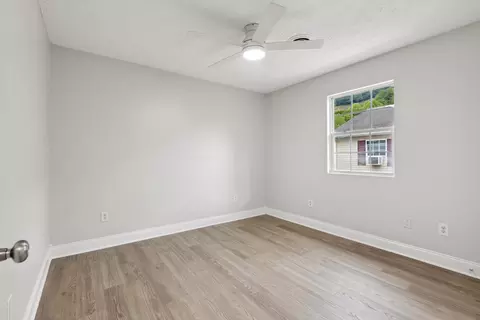 Bedroom - 113 Maher Dr, Morehead, KY 40351 photo 5 of 8