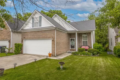 333 Darenia Ln, Lexington, KY 40511