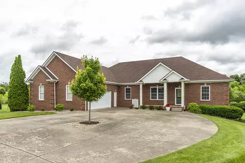 217 Larkwood Dr, Richmond, KY 40475