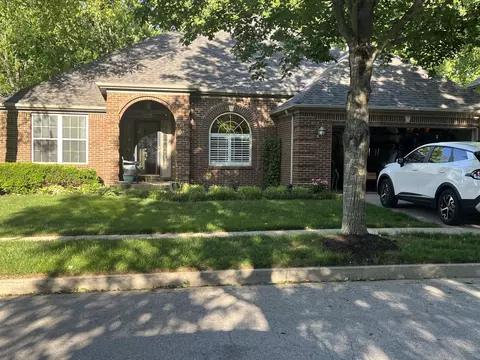2309 Dogwood Trace Blvd, Lexington, KY 40514