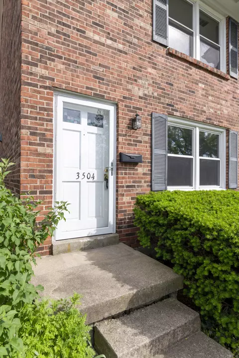 3504 Sutherland Dr, Lexington, KY 40517