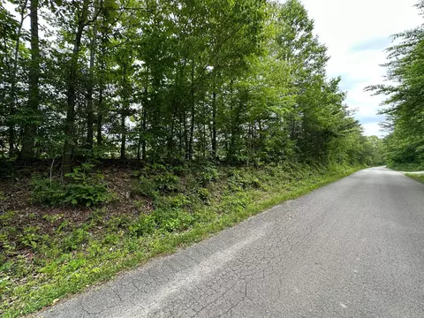 1802 River Road Rd, Williamsburg, KY 40769