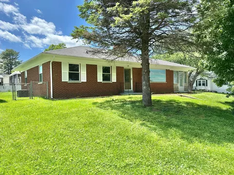 10 Kelly Ave, Williamstown, KY 41097