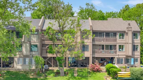 543 Laketower Dr, Lexington, KY 40502