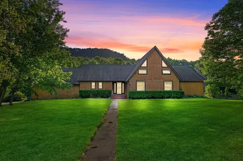 10708 Battlefield Memorial Hwy, Berea, KY 40403