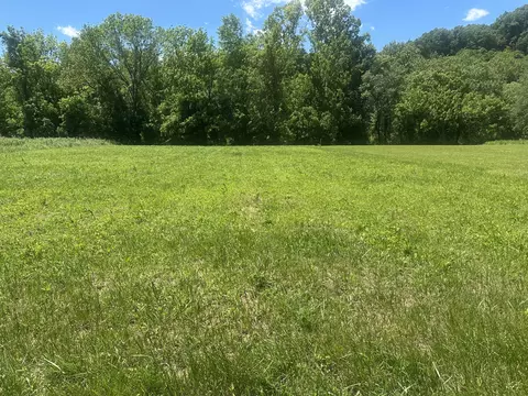 11 Monkey Bluff Rd, Burkesville, KY 42717