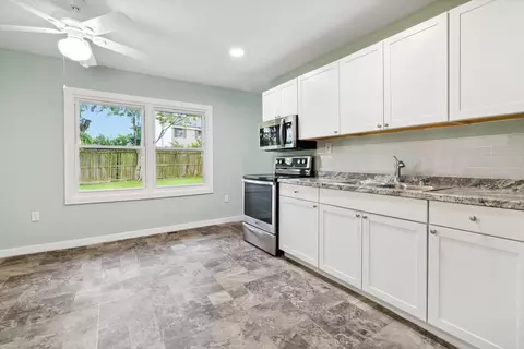 Kitchen - 1008 Plainview Dr, Danville, KY 40422 photo 1 of 1