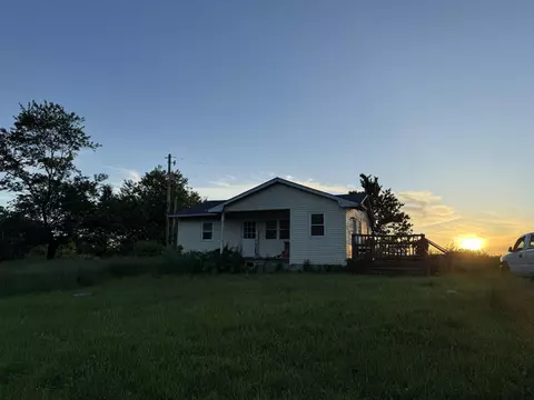 2271 Patton Rd, East Bernstadt, KY 40729