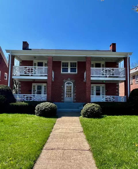 108 Cochran Rd, Lexington, KY 40502