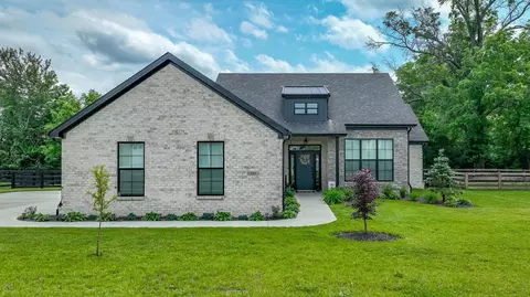 531 Chickasaw Dr, Richmond, KY 40475