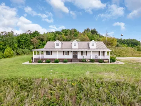 431 Sugarcamp Mountain Rd, Prestonsburg, KY 41653