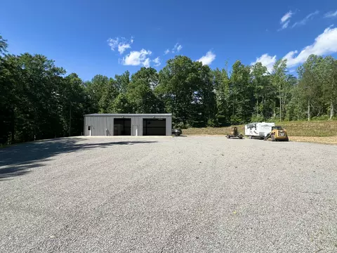 936 Airport Rd, Russell Springs, KY 42642