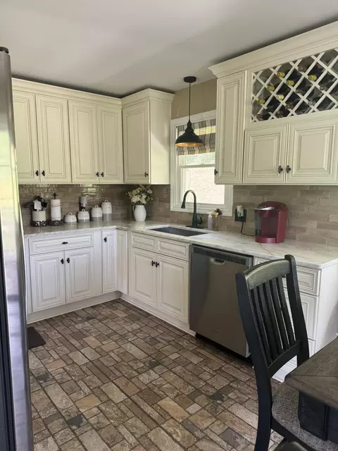 93 Collier Ave, Jackson, KY 41339 photo 6