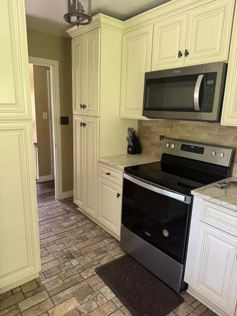 93 Collier Ave, Jackson, KY 41339 photo 7