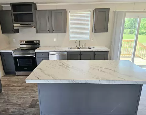 Kitchen - 4014 N 830 Hwy, Gray, KY 40734 photo 1 of 5