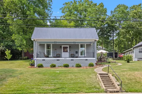 254 Mt Sterling Ave, Flemingsburg, KY 41041
