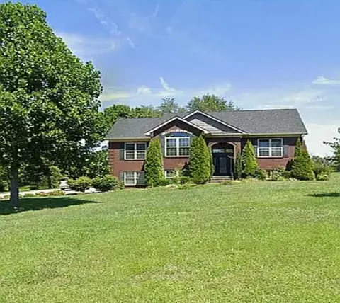 128 Poplar Wood Dr, Bardstown, KY 40004