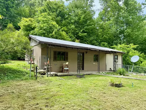 3219 Hwy 52 E, Beattyville, KY 41311