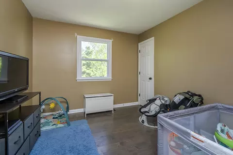 Bedroom - 113 Jonathan Dr, Richmond, KY 40475 photo 3 of 5