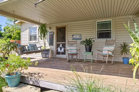 4496 Fords Mill Rd, Versailles, KY 40383