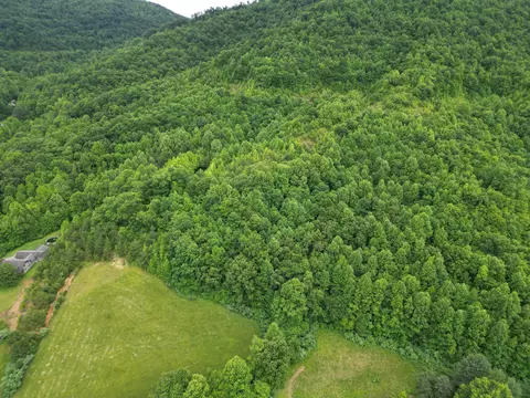 9999 King Fork Rd, Barbourville, KY 40906