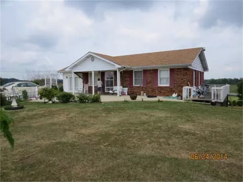 81 Redbird Ln, Monticello, KY 42633
