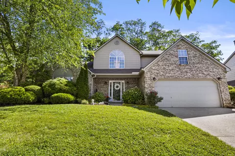 2037 Stephens Grn, Lexington, KY 40503