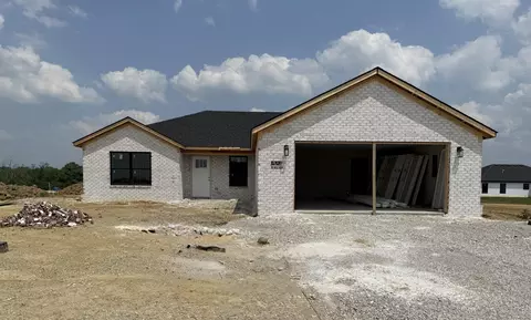 332 Whitley Ln, Berea, KY 40403