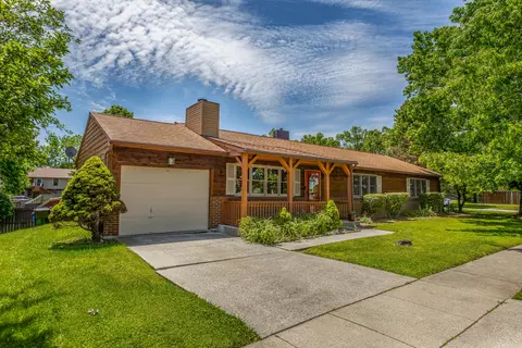428 Patchen Dr, Lexington, KY 40517